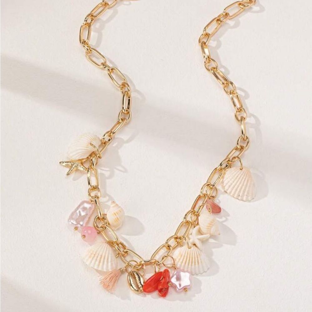 Bohemian seashell summer necklace M450